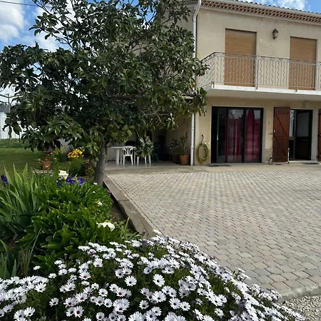 Spacieux T3 Avec Jardin Et Clim Apartment Hyères